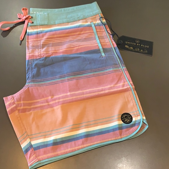 UNITED BY BLUE,  MENS ORGANIC SCALLOP BOARD SHORT, NEW Scallop - Picture 1 of 6